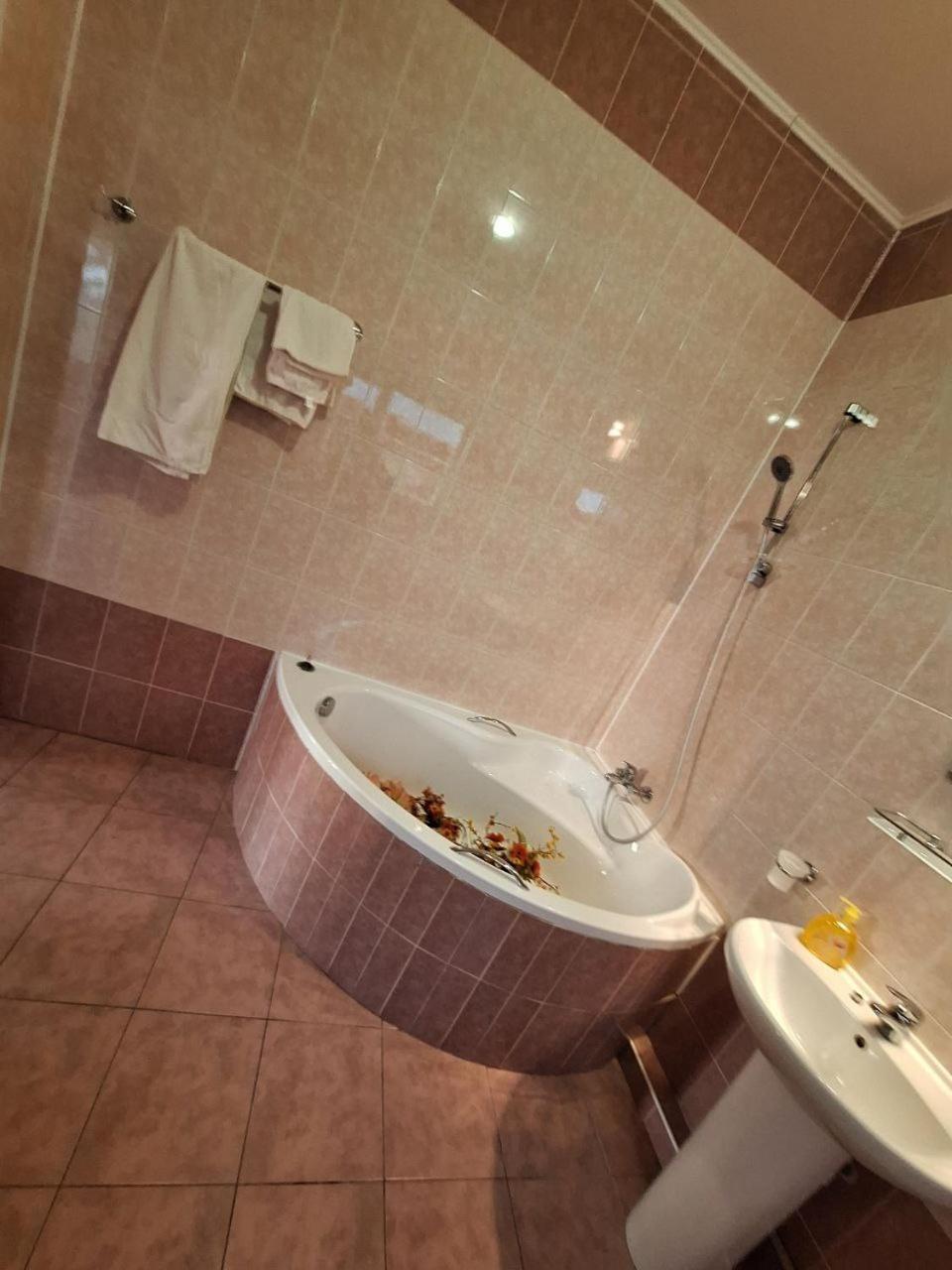 Hotel Барселона Mizikevycha Zewnętrze zdjęcie